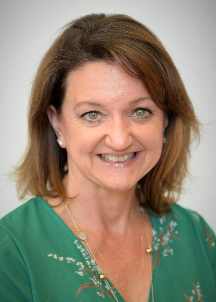 LesLee K. Funderburk